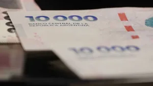 Postal de usureros: vendió su casa para devolver un préstamo inicial de $100.000