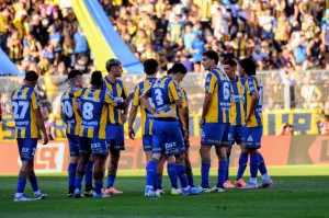 Uno x Uno auriazul: Fatura Broun, el más destacado en la eliminación de Central en manos de Estudiantes