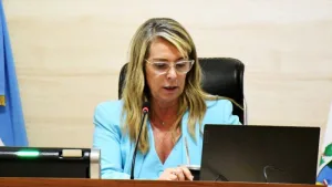 la presidenta María Eugenia Schmuck