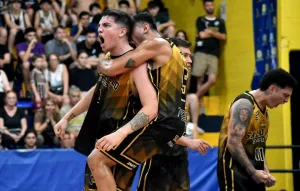 Efecto yoyó: Saladillo miró hacia adentro y se quedó con el segundo ascenso a la Primera A local