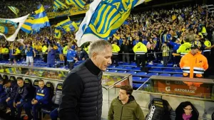 Ariel Holan se despidió de central