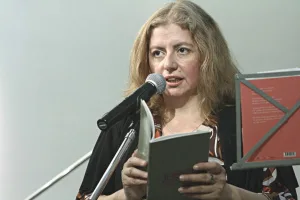 Con jurado de lujo, Beatriz Vignoli se llevó el prestigioso Premio Nacional de Poesía