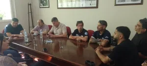 Cadetes se reunieron con la conducción de la CGT Nacional y se trajeron el respaldo de la central obrera 