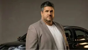 Marco Antonio Caponi es tendencia en las redes por una serie de fotos: ¿nuevo aspecto físico o Inteligencia Artificial?