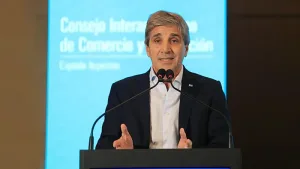 Tensión por los impuestos: Caputo señala a gobernadores e intendentes como responsables