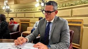 Ciro Seisas defendió el estatuto del periodista ante la reforma laboral