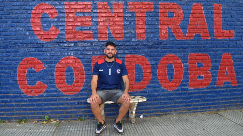 El arquero Matías Giroldi regresa a Central Córdoba luego de tres temporadas y buscará el ascenso a la Primera B Metropolitana