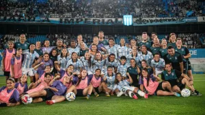 Racing femenino se quedó con un triunfo en el partido de ida de la definición del Torneo Clausura