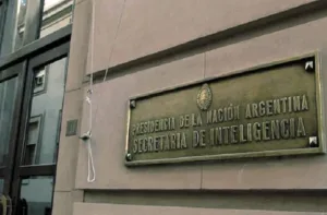 El gobierno desplazó a Neiffert de la Side y designó a Auguadra