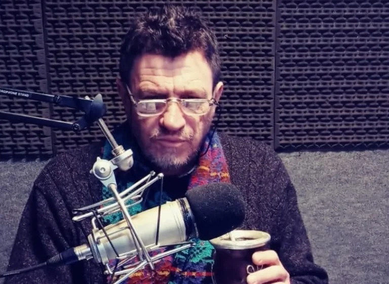 Triste despedida: a los 62 años, murió el actor y comunicador rosarino Enrique Roberto “Quique” De María