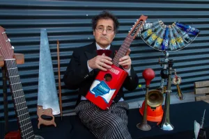 Profunda tristeza: a los 70 años murió el músico, clown y luthier Salvador Trapani, creador de emociones inolvidables