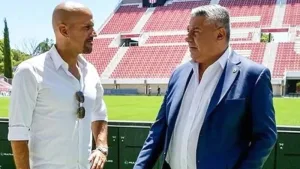 La pelea de Verón con Tapia continúa.