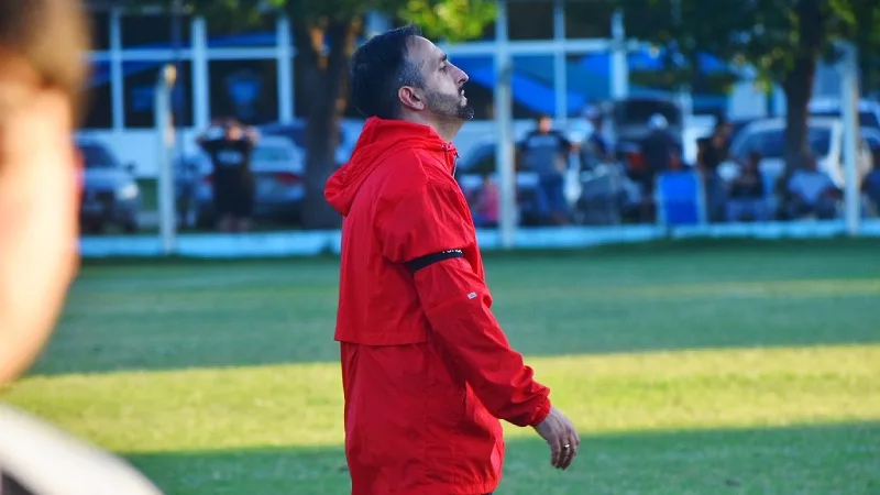 Lucas García, entrenador de Club Maciel, palpitó la final de la Liga Totorense