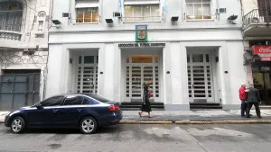 Allanan la casa de Javier Faroni en el marco de la investigación del desvío de fondos vinculados a AFA