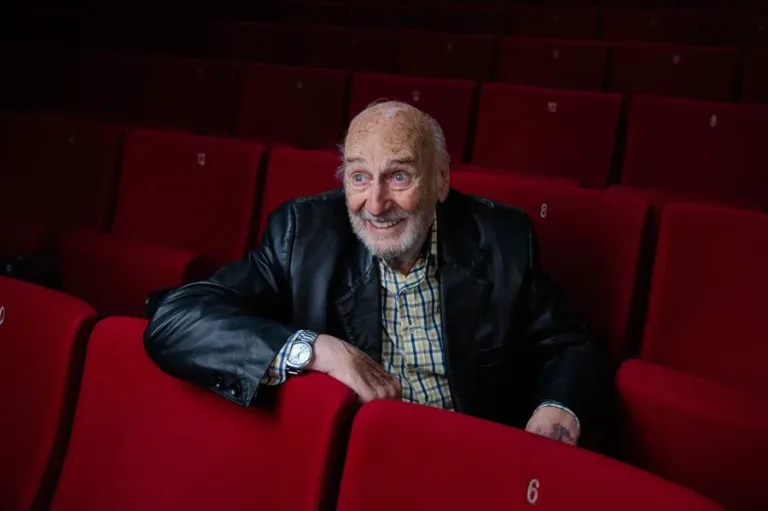 A los 96 años, murió en Héctor Alterio, gran ícono del cine del habla hispana que marcó la producción de la post dictadura