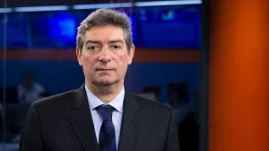 Entre papeles y reclamos: Rosatti denuncia que la falta de vacantes frena hasta sus vacaciones