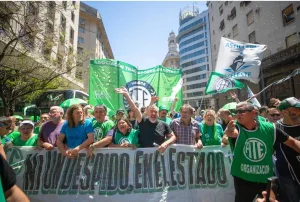 Paro nacional de ATE contra la reforma laboral; el Gobierno descontará el día a los que adhieran