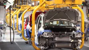 La producción automotriz sigue sin repuntar: cayó casi un 30% en noviembre