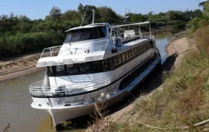 Nueva etapa para un ícono rosarino: venden el Barco Ciudad de Rosario y proyectan su regreso