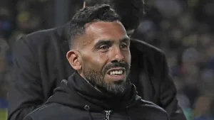 Investigan los vínculos entre un ex dirigente de AFA y una firma que compró una mansión que era propiedad de Carlos Tévez