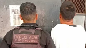Quisieron sobornar a policías durante un control y fueron detenidos en pleno microcentro rosarino