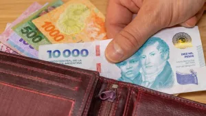 El 53% de la clase media gastó ahorros y se endeudó para llegar a fin de mes