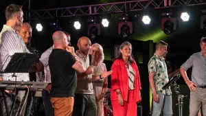 Aeropuerto Internacional de Rosario: el festival solidario convocó a casi mil personas