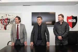 Nueva etapa en Newell’s: Boero asumió, habló de la deuda y de la búsqueda del DT