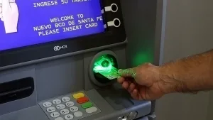 Cuándo cobran los haberes de diciembre los empleados y jubilados de la provincia de Santa Fe