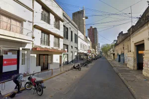 Detuvieron a jefe policial de la Unidad Especial Casa de Gobierno de Santa Fe por amenazar con su arma a un conductor en incidente de tránsito