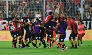 Uno por uno leproso: el pibe Gómez Mattar y la presencia goleadora de Hoyos, lo destacado