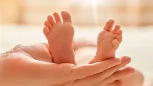 Cuando la solidaridad es clave: una familia de Rosario pide ayuda por su bebé, diagnosticado con Síndrome de West