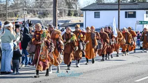 Cuando la paz decide caminar: monjes budistas cruzan Estados Unidos en una marcha silenciosa que conmueve