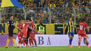 Se apagó en unos minutos: Central lo ganaba pero en instantes se quedó con las manos vacías ante Belgrano