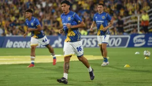 Ya se juega en el Gigante: Central recibe a River en un duelo con mucha jerarquía