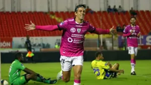 Michael Hoyos, la sorpresa que llega a Newell’s para reforzar la ofensiva