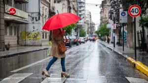 Lluvia, viento y posible granizo: emiten alerta amarilla para la mañana y tarde de este jueves