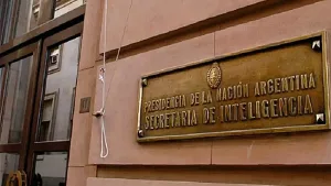 El “Gran Hermano" represivo de Milei: más atribuciones para los servicios de inteligencia y la construcción de frentes de conflicto que ponen en riesgo la democracia