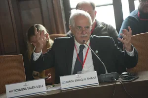 Taiana participó de un encuentro internacional para defender la soberanía y la integridad regional 