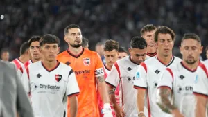 Mal inicio: Newell's cayó 2-1 ante Talleres a pesar de contar con varios refuerzos