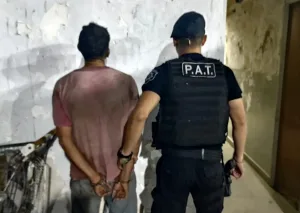 Detuvieron a un hombre que atacó a una niña en un descampado