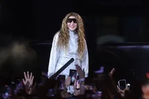 Las mujeres facturan: Shakira rompió el récord Guinness con la gira latina más exitosa y se llevó puesto a Luis Miguel