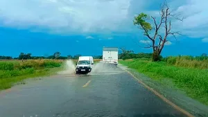 Peligro en Rutas anegadas
