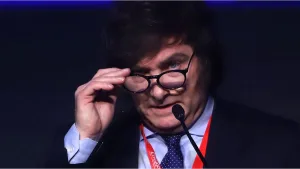 De magnate a "Don Chatarrín": Milei rebautiza a Paolo Rocca