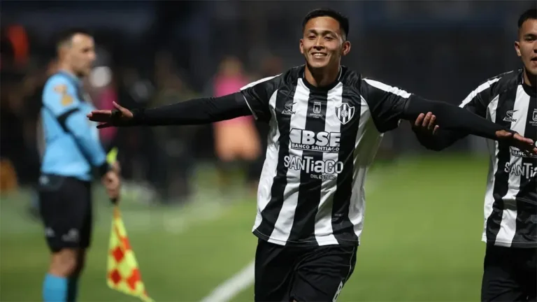 Panorama rojinegro: la dirigencia de Newell's avanzó por Rodrigo Atencio, el hincha leproso que quiere jugar en el Parque