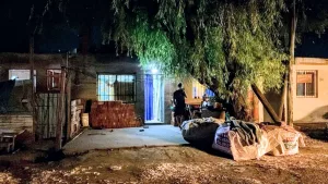 Villa Gobernador Gálvez: balearon en la cabeza a un muchacho de 28 años