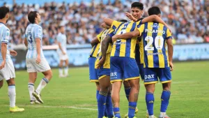 Lo aguantó y lo ganó: con goles de Di María y Véliz, Central venció 2-1 a Racing en Avellaneda