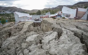 Derrumbe en Comodoro Rivadavia: declararon la emergencia geológica y urbanística