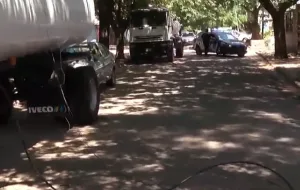 Operarios de la EPE y vecinos demorados por pelea luego de que un camión de la distribuidora eléctrica derribó un poste y provocó apagón