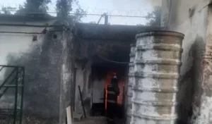 Cementerio La Piedad: se incendió un sector y las llamas alcanzaron documentación antigua